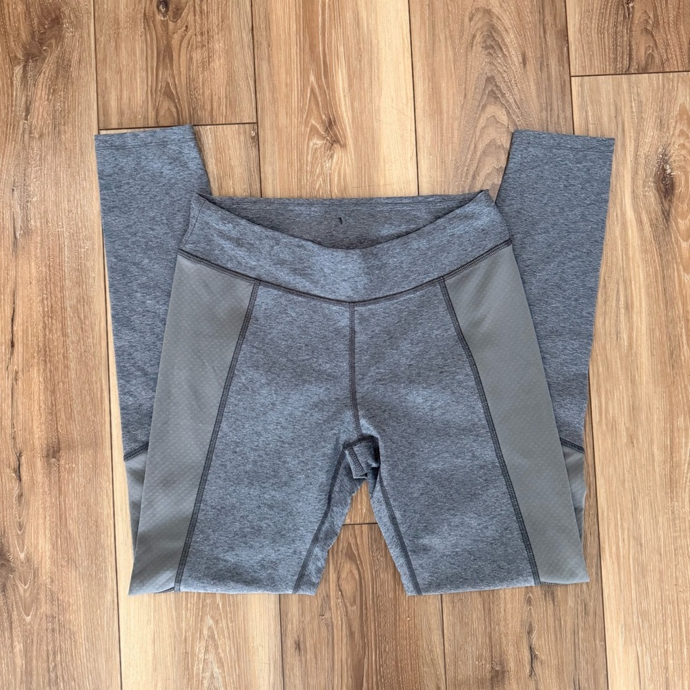 The North Face FlashDry Women’s Gray Performance Leggings M